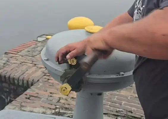 Premiera książki Marty Konek w wersji wideo na śluzie w Krostkowie
