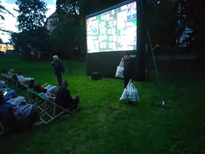 Podziękowania za frekwencję i zapowiedź filmu „Dalej jazda 2”