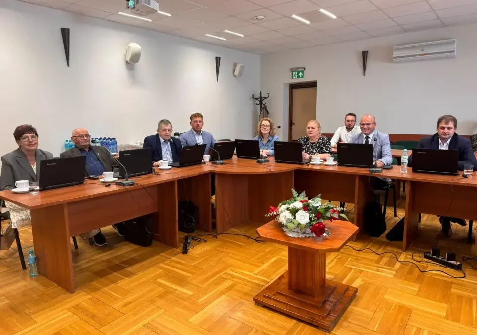 Rozpoczęła się XXXVIII sesja Rady Miejskiej w Łobżenicy – transmisja online