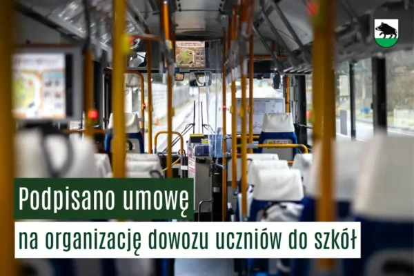 Gmina Łobżenica podpisała umowę na dowóz uczniów od września