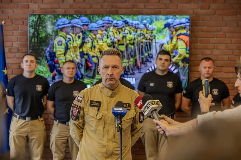Polscy strażacy z Wielkopolski wyruszyli do Hiszpanii, by walczyć z pożarami lasów