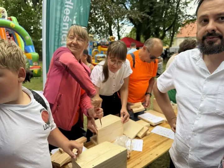 100 domków lęgowych dla ptaków – ekologiczne warsztaty w Krajence
