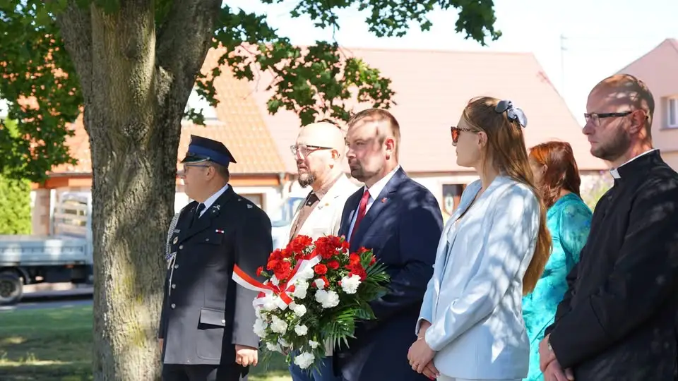 Święto Wojska Polskiego w Krajence: uroczystości, wystawa i hołd dla bohaterów