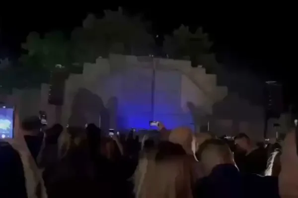Stary schronohangar z nowym życiem – spektakularne otwarcie podczas Factory of Sound Festival