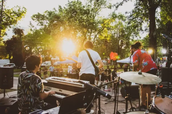 Koncert Kingi Rataj Trio w Parku Miejskim – muzyczna niedziela z fado