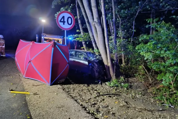 Tragiczny wypadek na drodze powiatowej Glesno-Liszkowo. Jedna osoba nie żyje