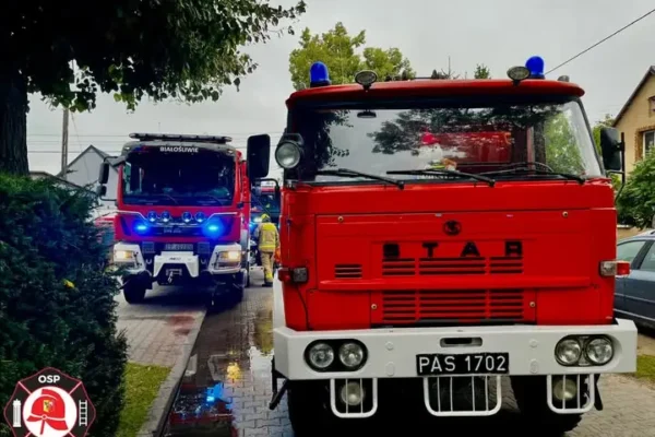 Pożar stodoły w Krostkowie. Sześć zastępów walczyło z ogniem