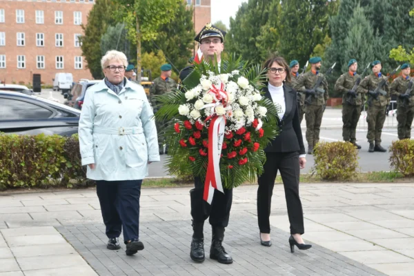 87. rocznica agresji ZSRR na Polskę – Piła oddała hołd ofiarom