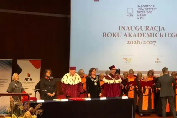 Nadnotecki Uniwersytet Trzeciego Wieku w Pile rozpoczął jubileuszowy rok akademicki