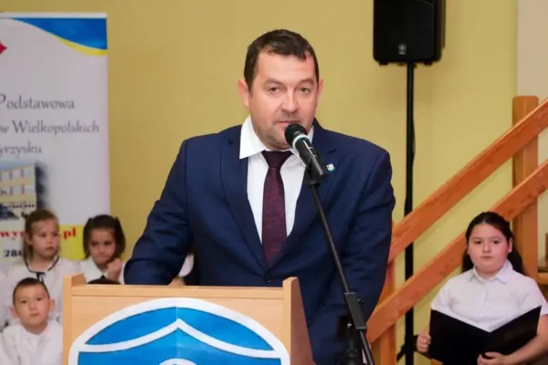 Pasowanie pierwszoklasistów w Wyrzysku z udziałem burmistrza