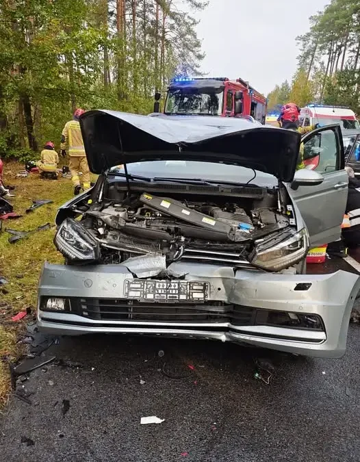 Tragiczny wypadek na drodze Kaczory – Piła. Nie żyje 66-letni kierowca Toyoty