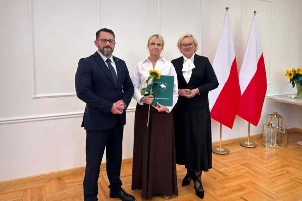 Dzień Edukacji Narodowej w gminie Łobżenica – nagrody dla nauczycieli i dyrektorów