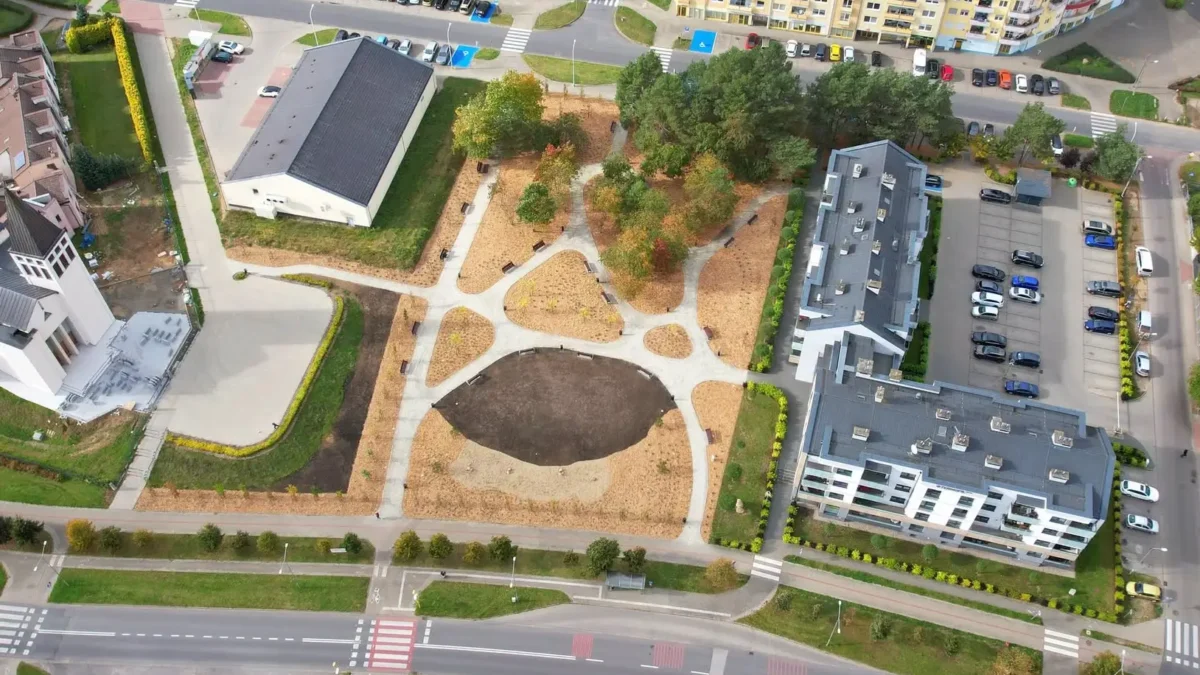 Rynek Koszycki w Pile zmienił się w zieloną przestrzeń dla mieszkańców